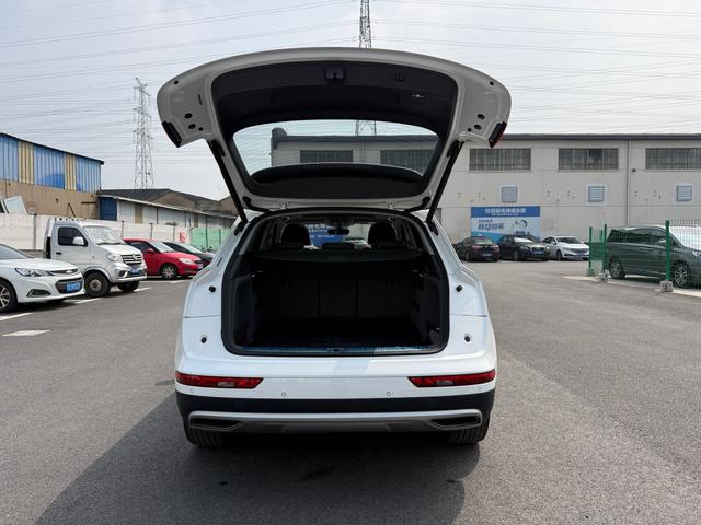 Audi Q5L Модель 2018 года 45 TFSI Exclusive Fuga тип Country VI – фото 28