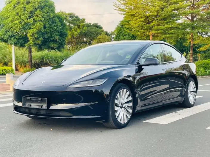 Model 3 2023 Model Rear-wheel drive version – фото 1