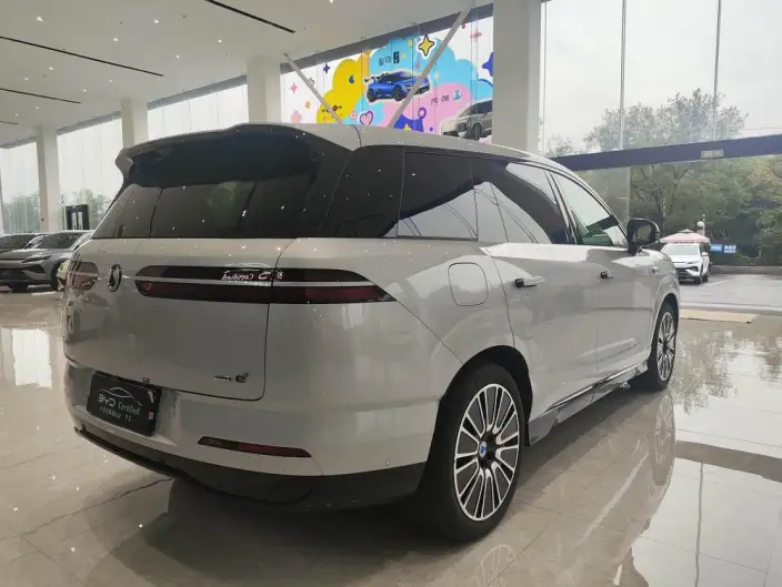Denza N8L DM 2025 Model Flagship Model – фото 7