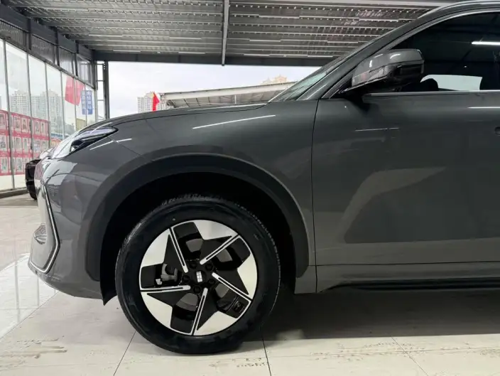 Geely Galaxy E5 2026 Model 610km Tiggo + Edition