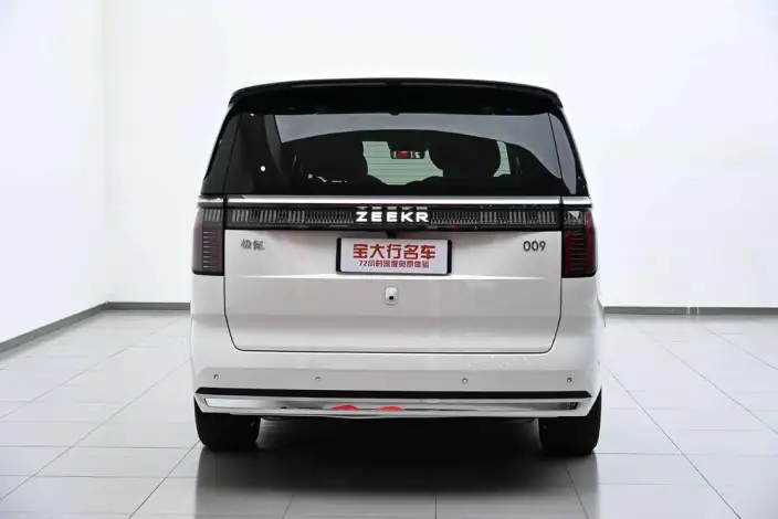 ZEEKR 009 2024 Model VI seat Executive Edition 4WD 108kWh – фото 5