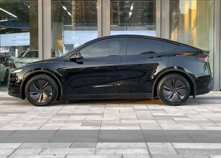 Model Y 2025 Model Facelift Long Battery Life Pro All-wheel drive version – фото 3
