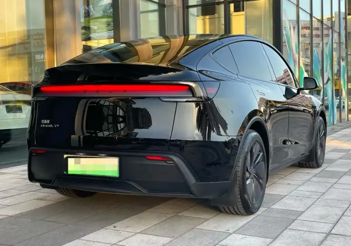 Model Y 2025 Model Facelift Long Battery Life Pro All-wheel drive version – фото 5