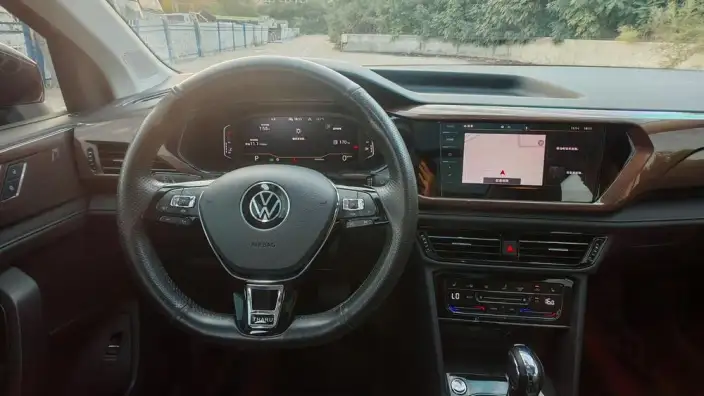 Volkswagen Tharu 2022 Model 280TSI 2WD Deluxe Edition – фото 9