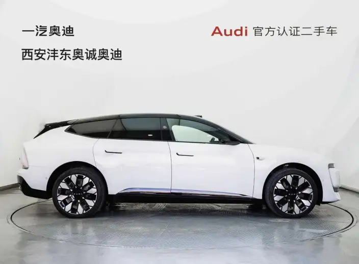 AUDI E5 Sportback 2026 Model Flagship quattro Model – фото 5