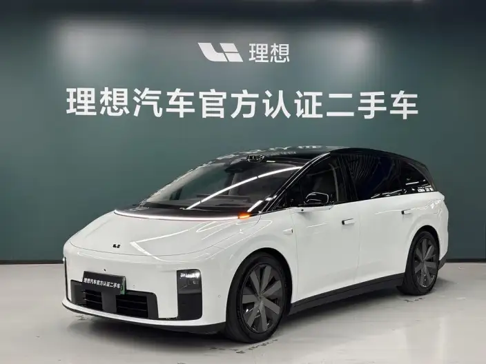 Li Auto i8 2025 Model Standard Edition – фото 1