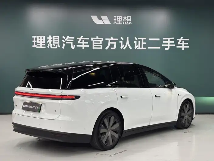 Li Auto i8 2025 Model Standard Edition – фото 4