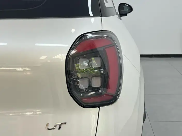 AION UT 2025 Model 330 Starlight Edition – фото 8
