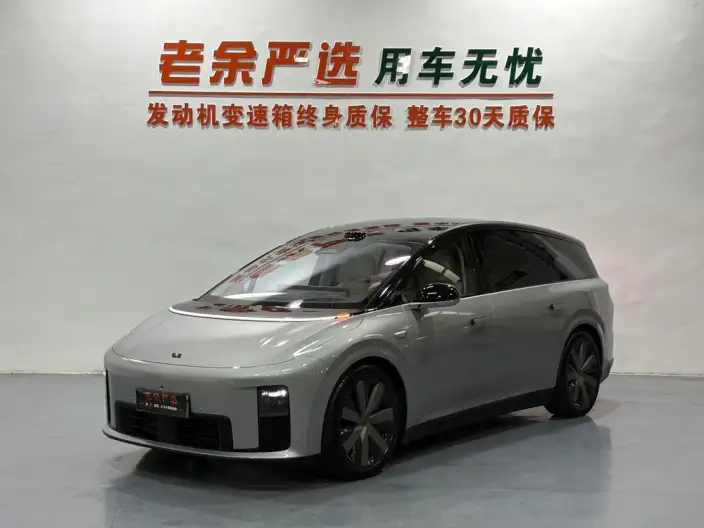 Li Auto i8 2025 Model Standard Edition – фото 1