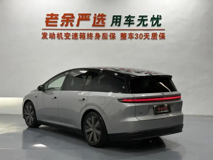 Li Auto i8 2025 Model Standard Edition – фото 4