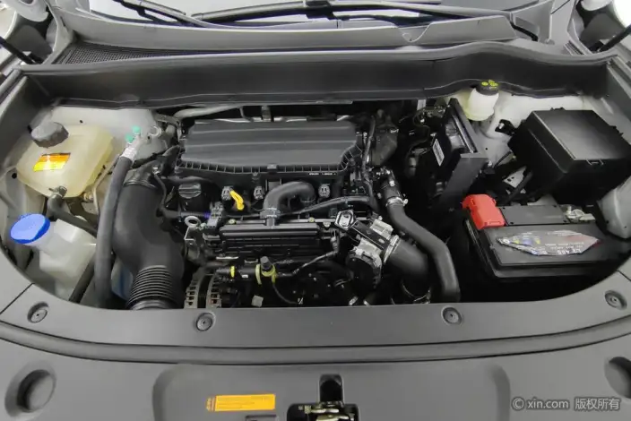 DFM AX7 2022 Model Mach Version 1.5T DCT DF41 – фото 5