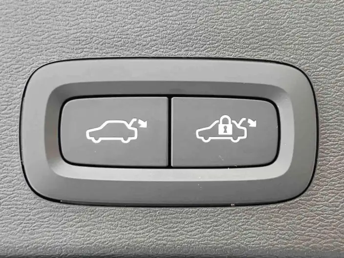 Volvo XC40 2024 Model B3 Smart Range Deluxe Edition – фото 8
