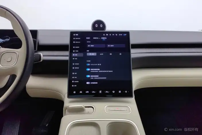 NIO ES6 2023 Model 100kWh – фото 9
