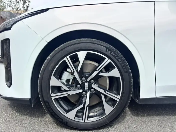 Geely Galaxy L6 2023 Model 1.5T DHT 125km Galaxy – фото 10