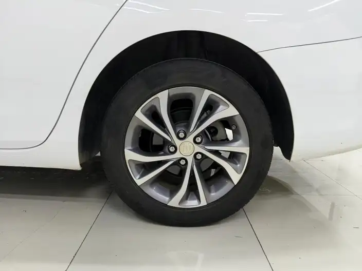 Buick Verano 2023 Model Pro 533T Lexiang Edition – фото 9