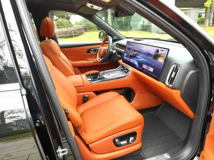 Geely M9 2025 Model 210km 4WD Pilot Edition – фото 8