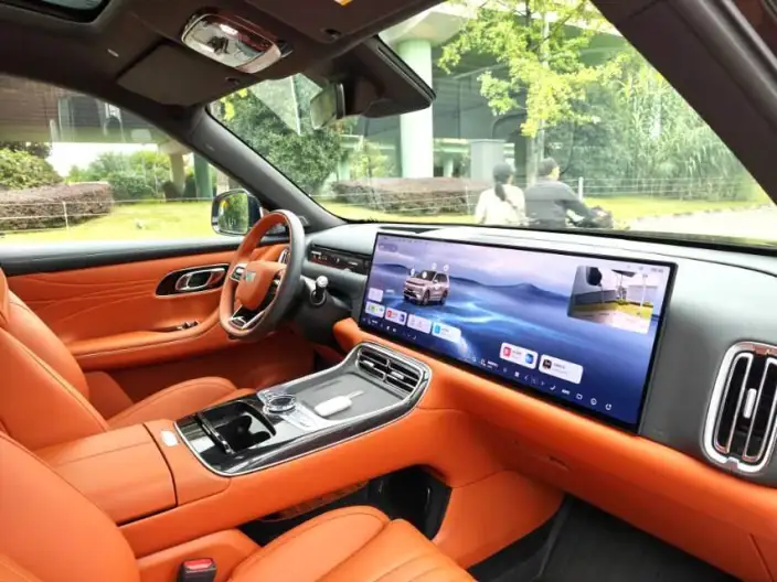 Geely M9 2025 Model 210km 4WD Pilot Edition – фото 10