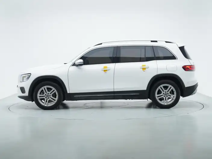 Mercedes-Benz GLB 2022 Model GLB 220 Dynamic Model – фото 4