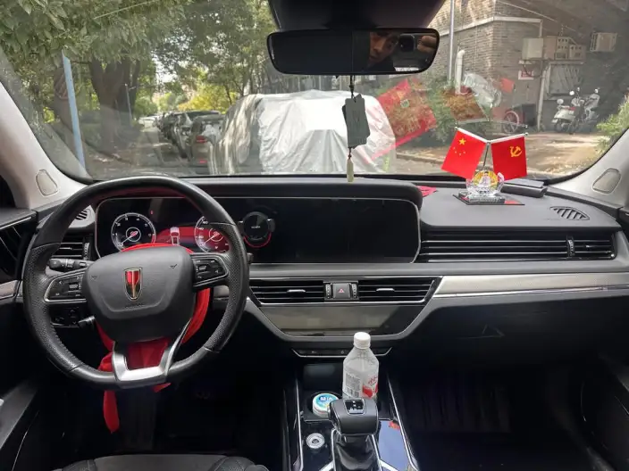 Hongqi HS5 2022 Model Facelift 2.0T Smart Flag Enjoy Edition – фото 9