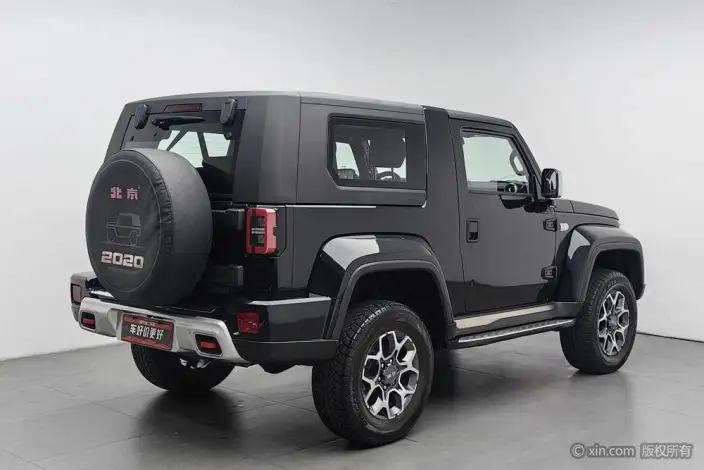 BAIC BJ40 2020 Model 2.0T Automatic 4WD Tribute to the 2020 Edition Warrior Model – фото 4