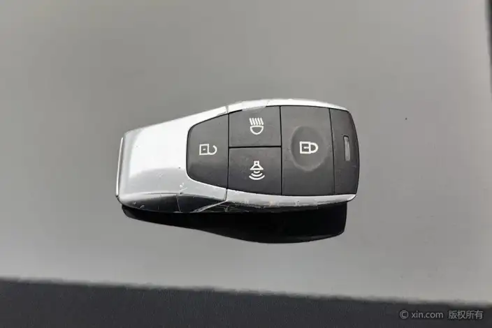 BAIC BJ40 2020 Model 2.0T Automatic 4WD Tribute to the 2020 Edition Warrior Model – фото 6