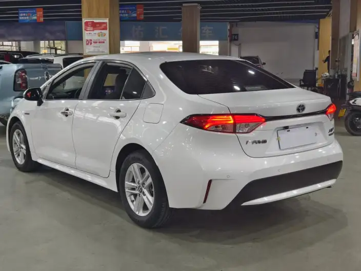 Toyota Levin 2022 Model Hybrid 1.8H E-CVT Leading version – фото 3