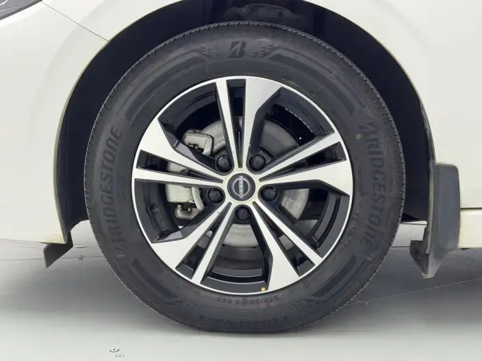 Nissan Sylphy 2023 Model 1.6L CVT Yuexiang Edition – фото 9