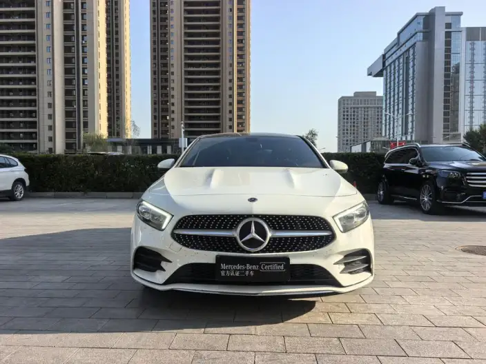 Mercedes-Benz A-class 2022 Model Facelift A 200 L Sports sedan Dynamic Edition – фото 2