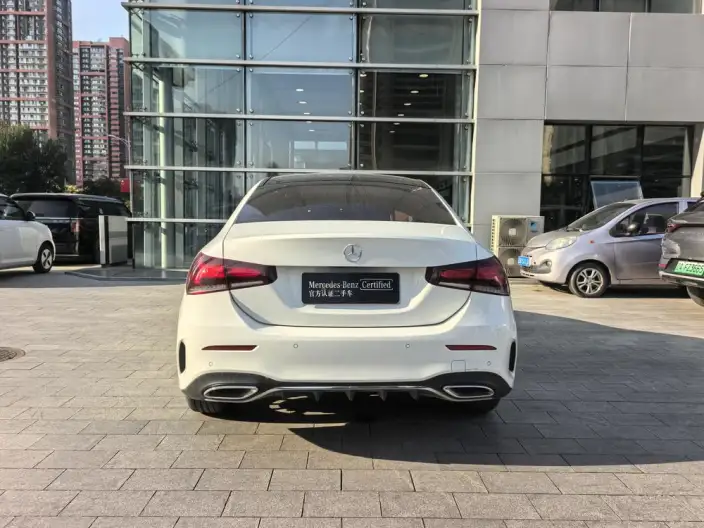 Mercedes-Benz A-class 2022 Model Facelift A 200 L Sports sedan Dynamic Edition – фото 5