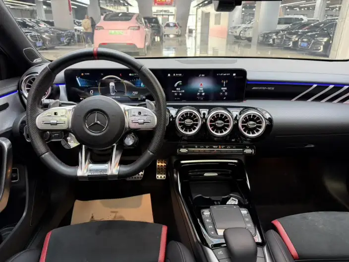 Mercedes-Benz A-Class AMG 2021 Model AMG A 35 L 4MATIC Blazing Night Special Edition – фото 8