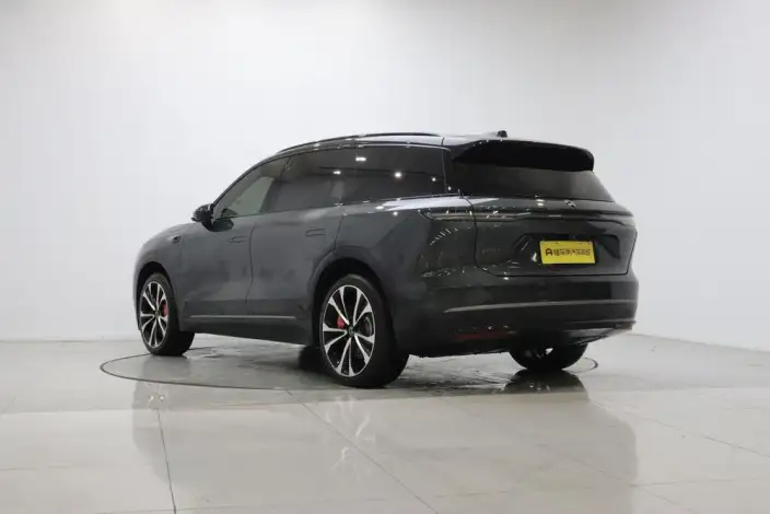 NIO ES8 2023 Model 100kWh Signature Edition – фото 5