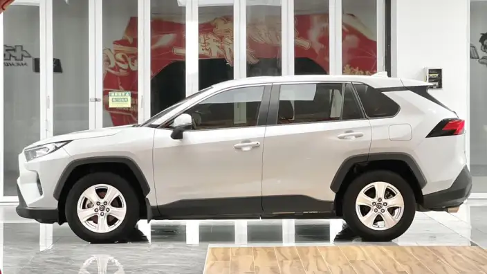Toyota RAV4 2021 Model 2.0L CVT 2WD Urban Edition – фото 3