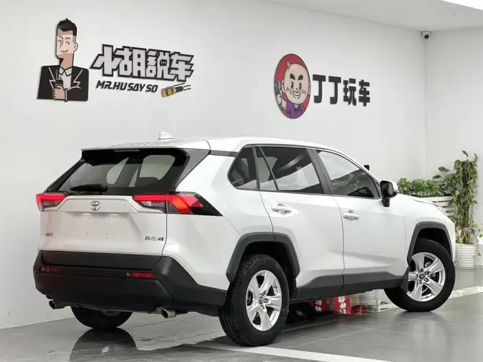 Toyota RAV4 2021 Model 2.0L CVT 2WD Urban Edition – фото 5
