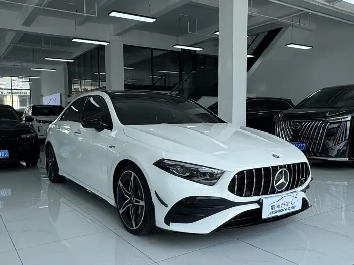Mercedes-Benz A-Class AMG 2025 Model AMG A 35 L 4MATIC – фото 3