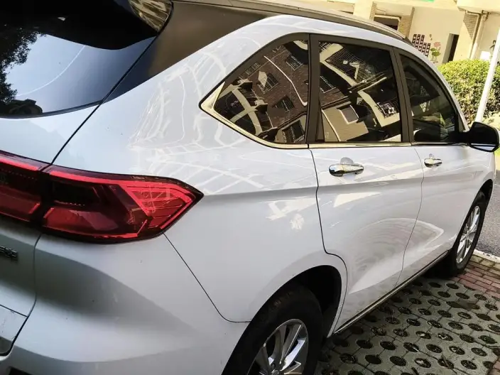 Haval M6 2021 Model PLUS 1.5T DCT Luxury Smart Connect Model – фото 2