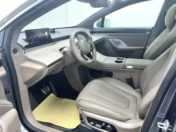 Luxeed R7 2025 Model Extended Range 53.4kWh Max Rear Drive Edition – фото 8