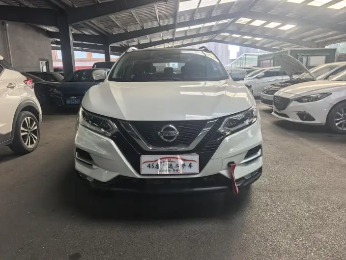 Nissan Qashqai 2022 Model 2.0L XV Smart Edition – фото 2