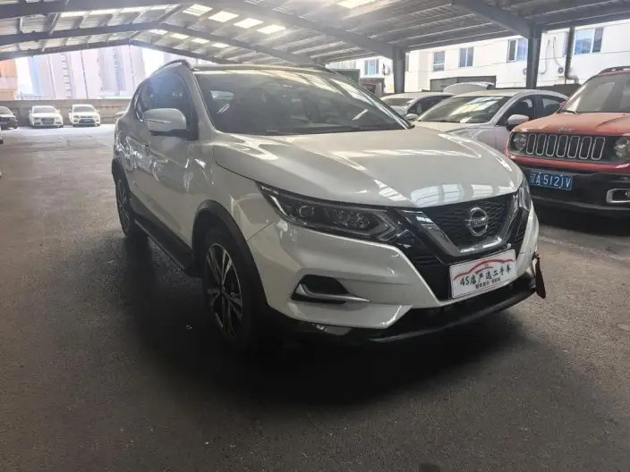 Nissan Qashqai 2022 Model 2.0L XV Smart Edition – фото 3