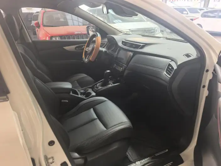 Nissan Qashqai 2022 Model 2.0L XV Smart Edition – фото 8