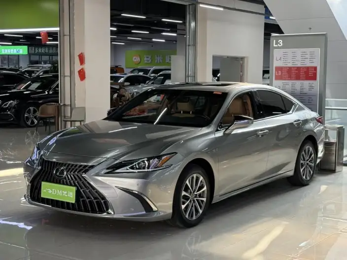 Lexus ES 2021 Model 200 Superior Edition