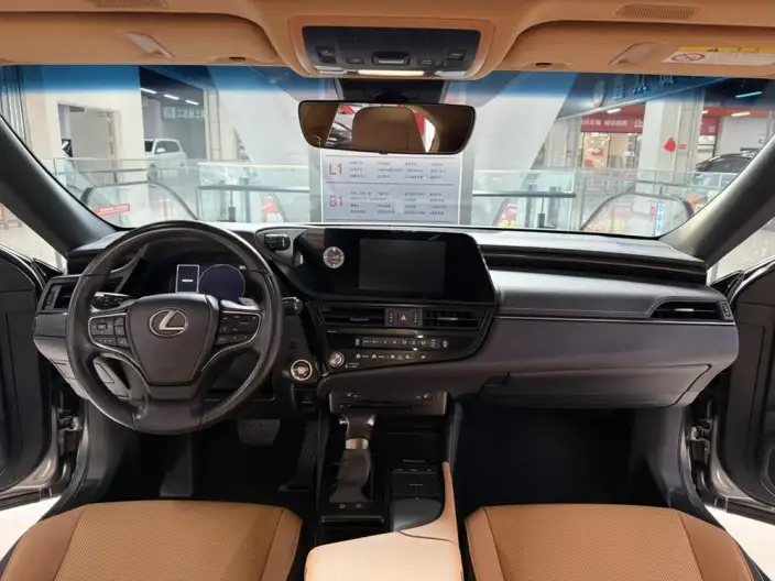 Lexus ES 2021 Model 200 Superior Edition – фото 7