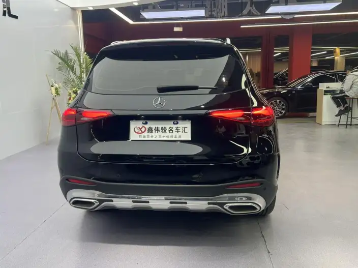 Mercedes-Benz GLC 2024 Model GLC 260 L 4MATIC Luxury Model 5 seat – фото 5