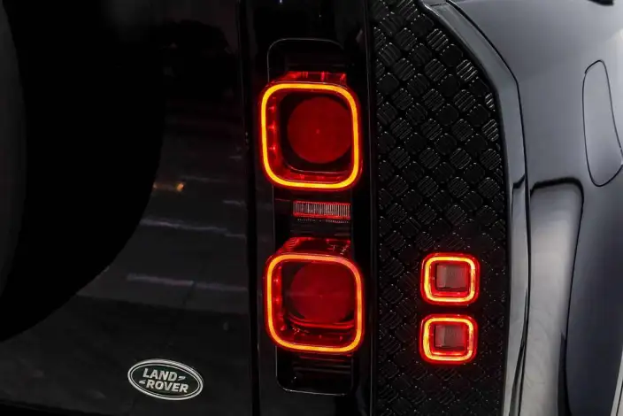 Land Rover Defender 2023 Model Facelift 90 3.0T P400 XS – фото 8