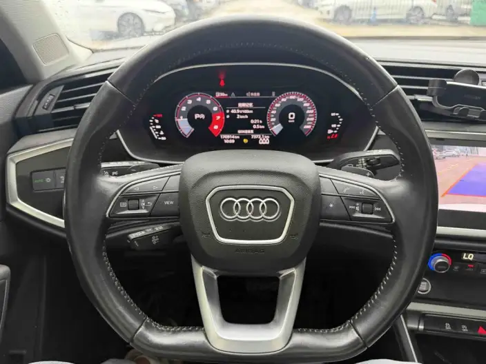 AUDI Q3 2022 Model 35 TFSI Fashion Dynamic Model – фото 9