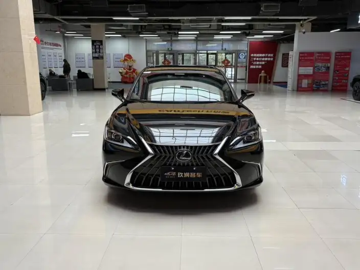 Lexus ES 2022 Model 200 Superior Edition – фото 2