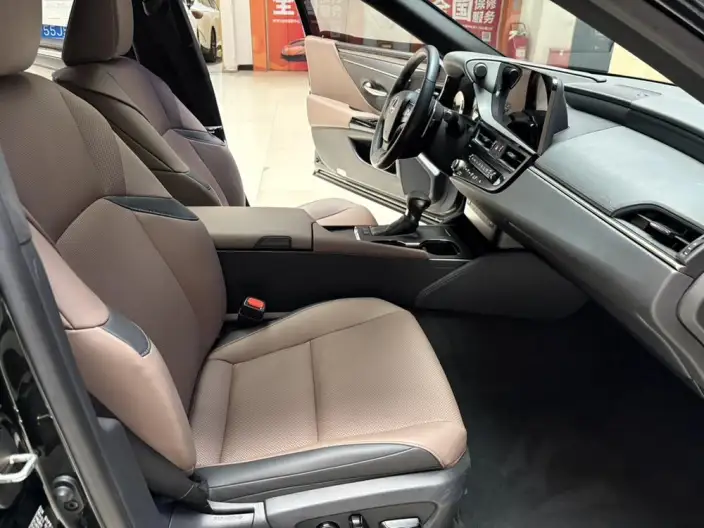 Lexus ES 2022 Model 200 Superior Edition – фото 8