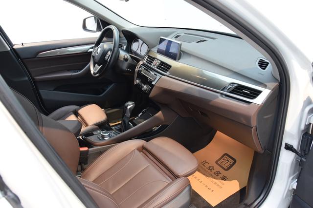 BMW X1 2019 xDrive20Li Premium – фото 14
