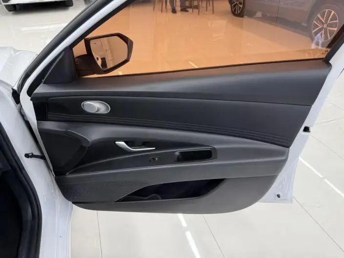 Hyundai Ioniq 2022 Model 1.5L CVT LUX Premium Edition – фото 9
