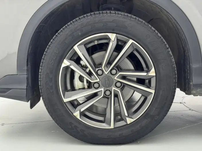 Geely Binyue 2023 Model 1.5T DCT Platinum edition – фото 9