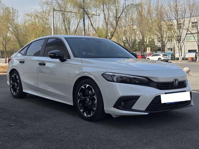 Honda Civic 2022 240TURBO CVT Dynamic – фото 3